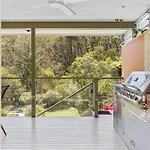 Urban Poolside Oasis In Sydney- Outdoor Living At Its Best