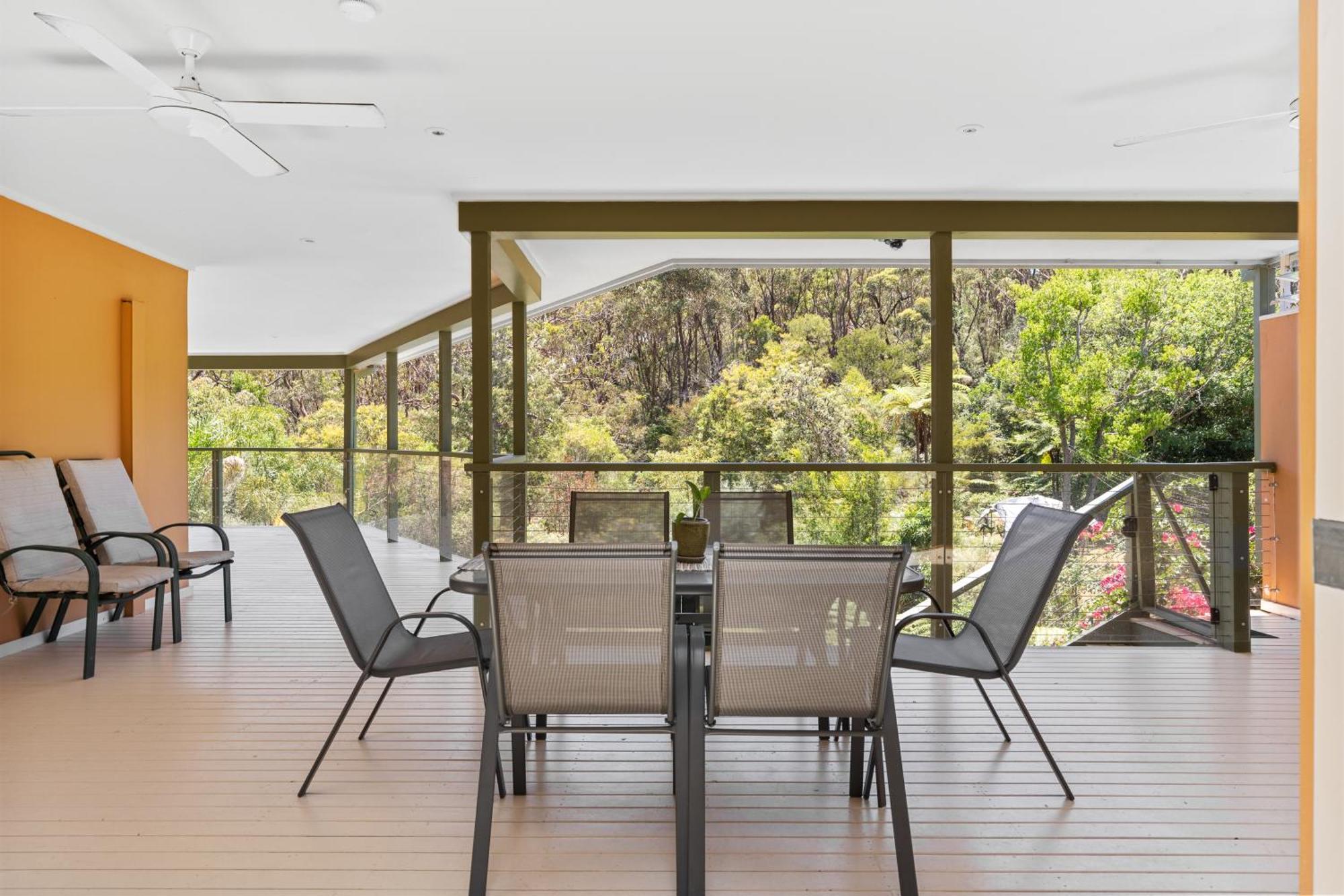 Urban Poolside Oasis In Sydney- Outdoor Living At Its *
